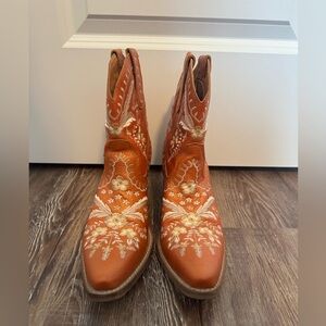 Dingo Floral Embroidered Orange Ankle Boots